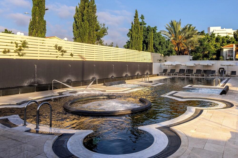King Jason Paphos - Designed for Adults - Outdoor Pool