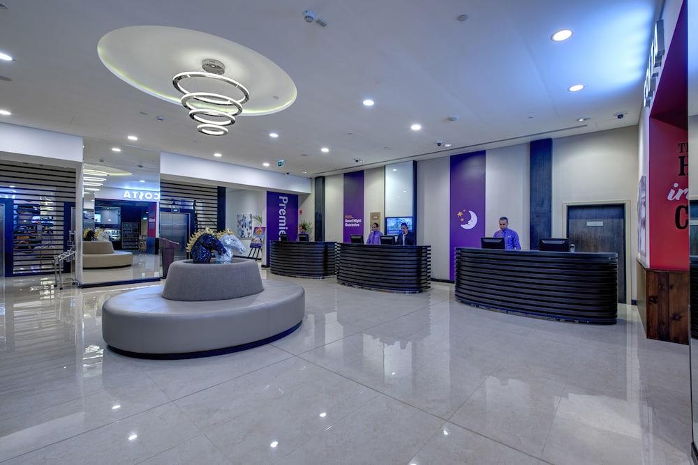 فندق بريميير إن دبي ابن بطوطة مول - Interior Entrance
