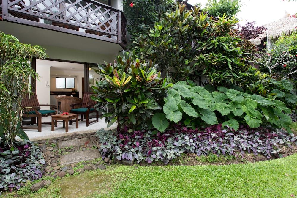 Pacific Resort Rarotonga - Property Grounds