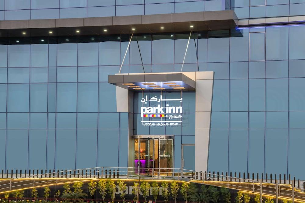 Park Inn by Radisson, Jeddah Madinah Road - Exterior