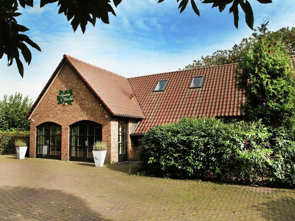 Beautiful Country House in Asten Near the Lake - Exterior