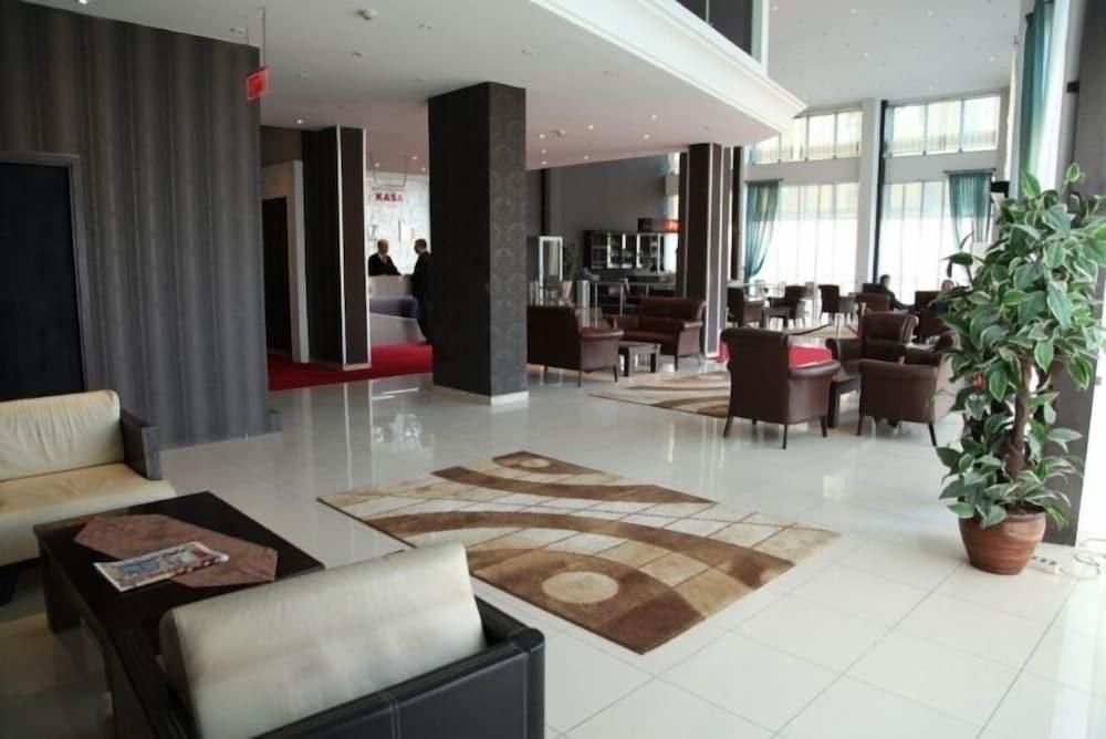 Grand Ocakoglu Hotel - Lobby Sitting Area
