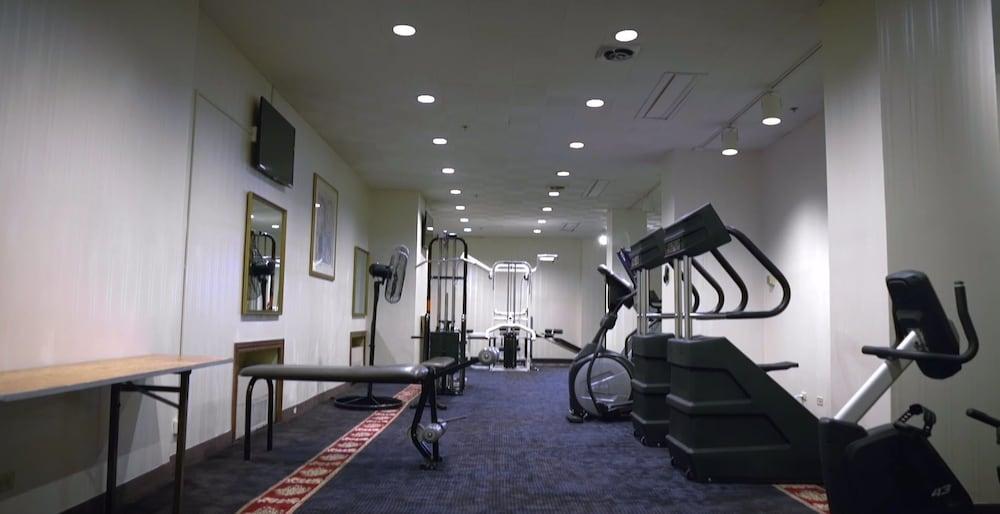 Congress Plaza Hotel - Fitness Facility