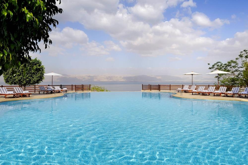 Dead Sea Marriott Resort & Spa - Infinity Pool