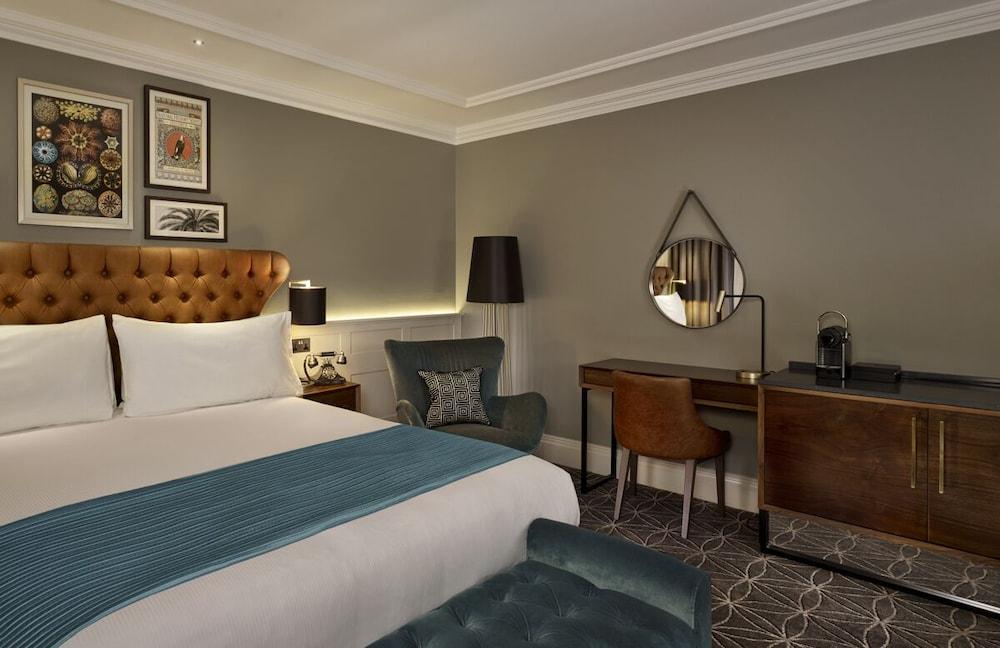 100 Queen's Gate Hotel London, Curio Collection by Hilton - Room