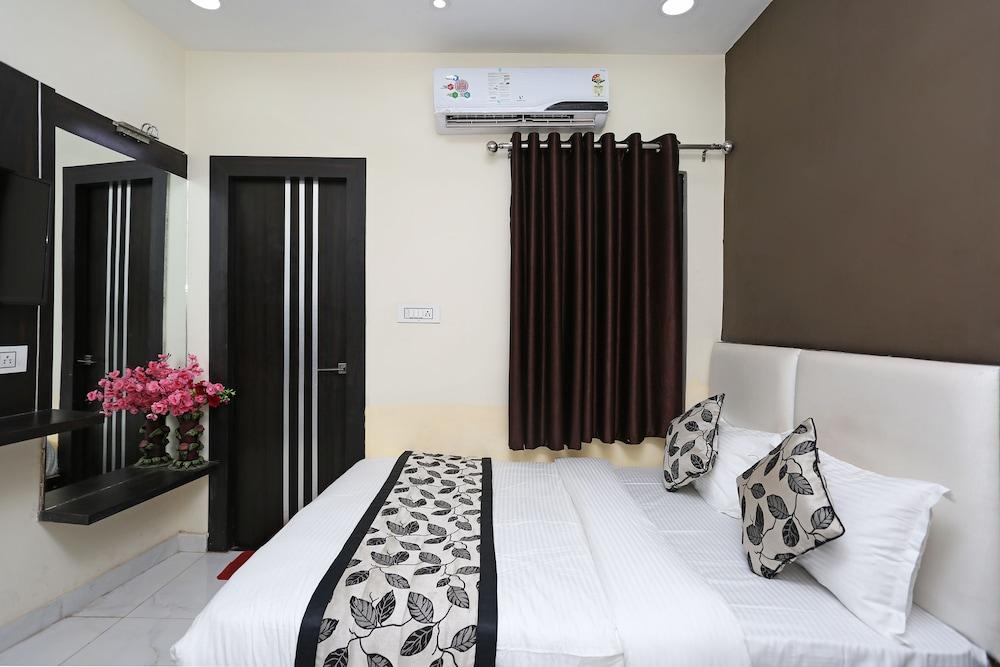 OYO 10589 Laxmi Guest House - Room