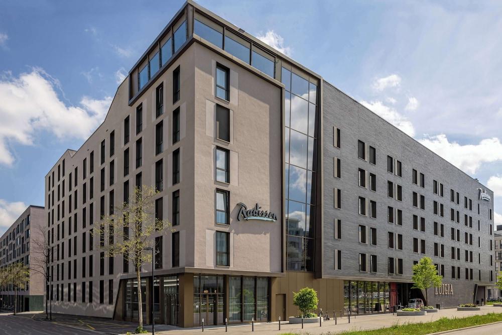 Radisson Hotel & Suites Zurich - Exterior