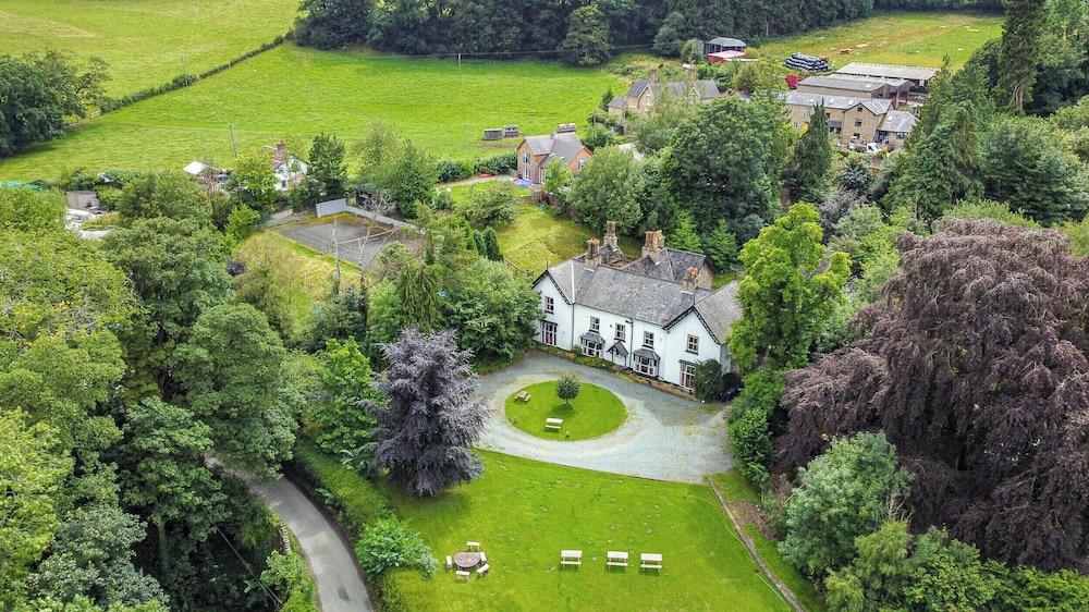 Brookside Manor House - Aerial View
