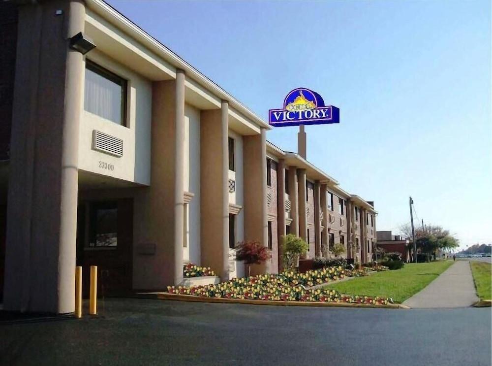 A Victory Hotel - Southfield - Featured Image