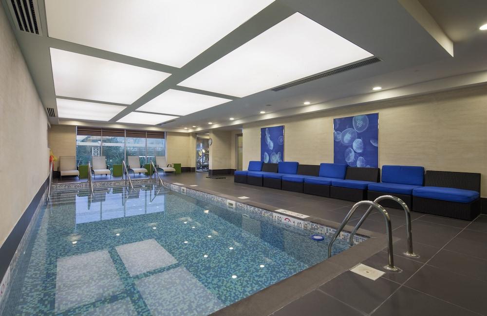 Aloft Bursa Hotel - Indoor Pool