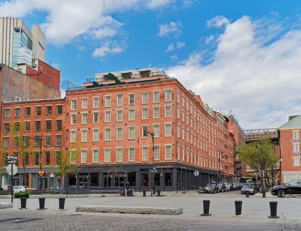33 Seaport Hotel New York - Featured Image
