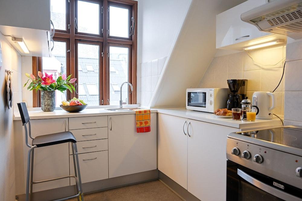 Cozy One-bedroom Apartment in Copenhagen Downtown - Featured Image