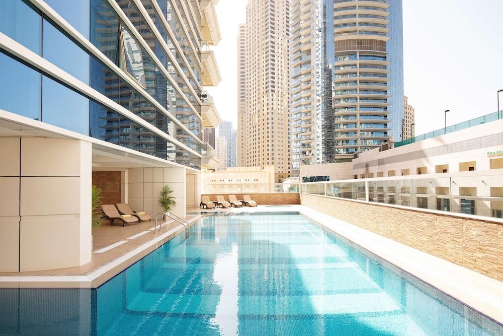 Barcelo Residences Dubai Marina - Pool