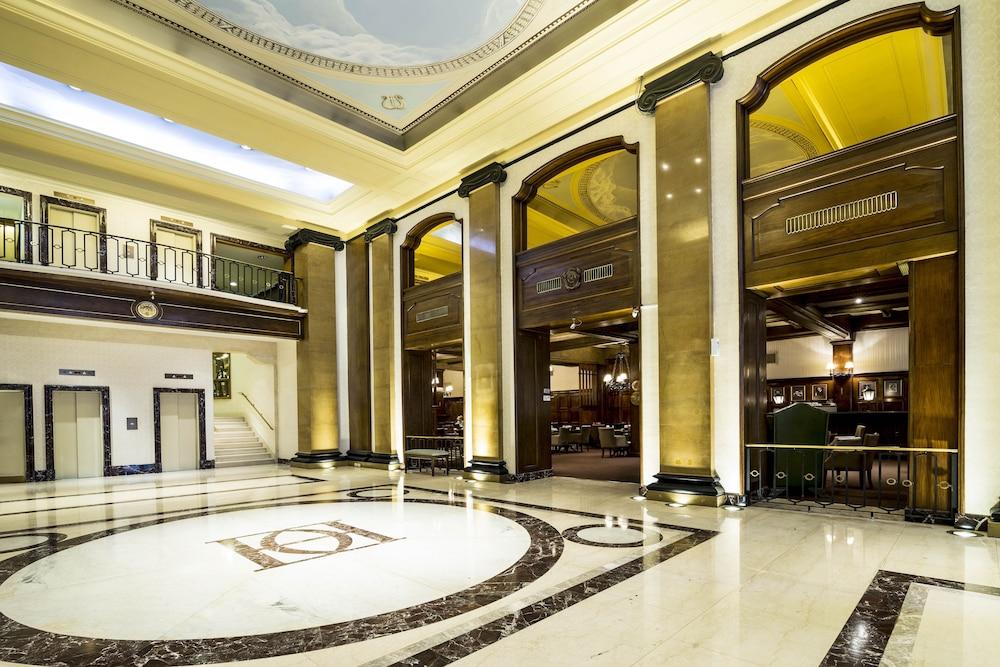 Claridge Hotel - Lobby