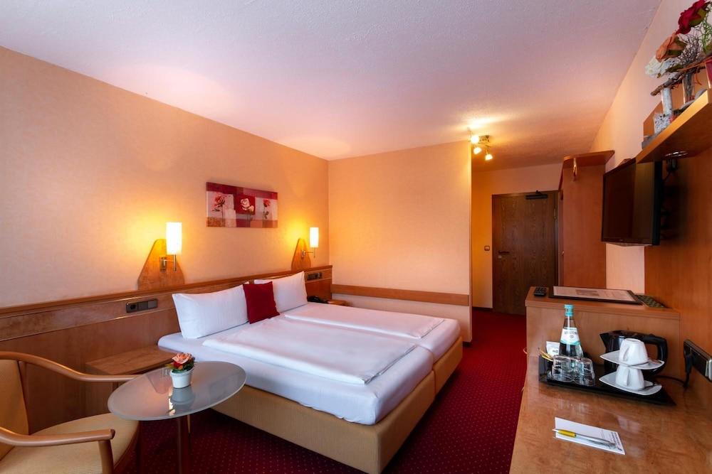 Hotel Zum Rosengarten - Room