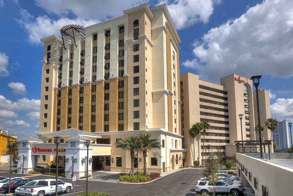 Ramada Plaza Resort & Suites by Wyndham Orlando Intl Drive - Exterior