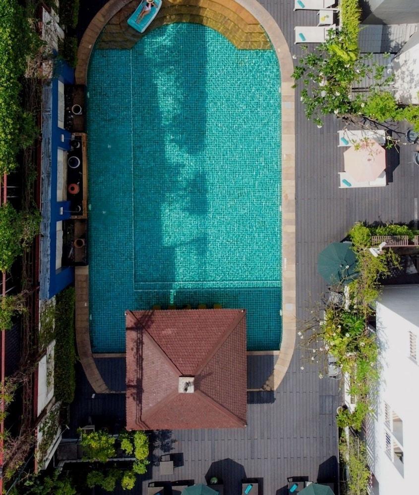 Sunbeam Hotel Pattaya - Featured Image