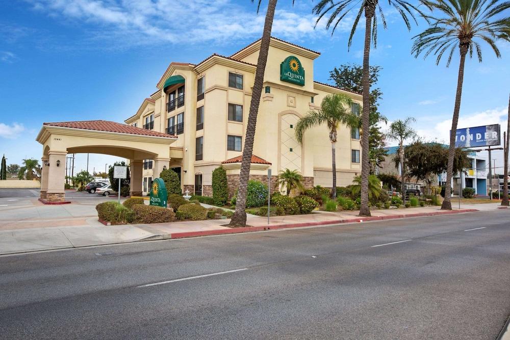 La Quinta Inn & Suites by Wyndham NE Long Beach/Cypress - Exterior