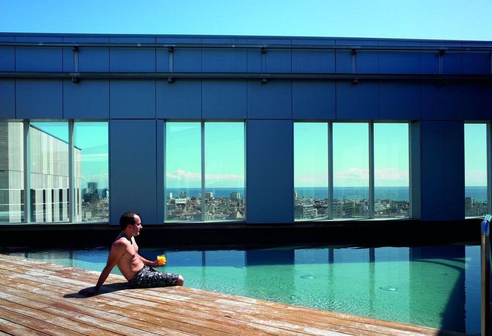 نوفوتيل برشلونة سيتي - Rooftop Pool