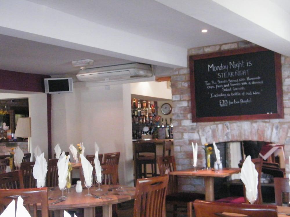 The Whitminster Inn - Restaurant
