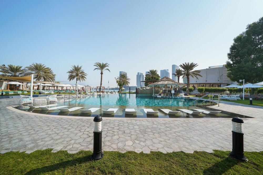 فندق المريديان أبوظبي - Featured Image