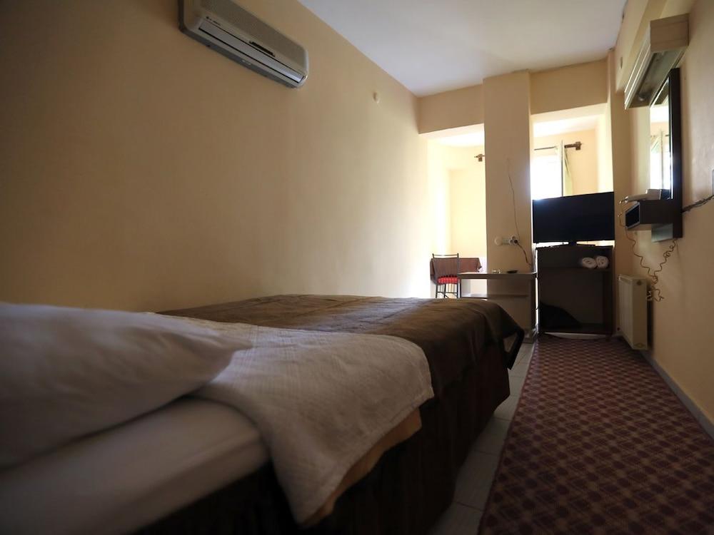 Cihanay Hotel - Room