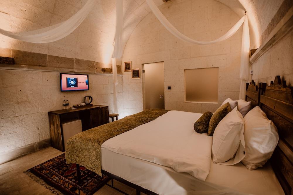 Ortahisar Cave Hotel - Room