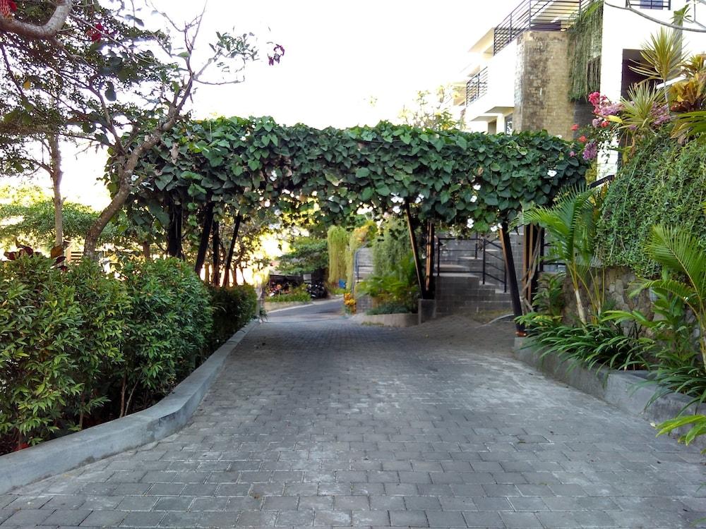 Parkside DenBukit Residence & Suite Jimbaran - Interior
