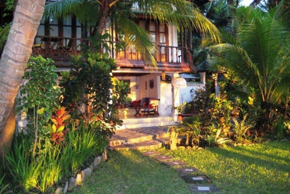 Villa Sunrise on the Bali North Shore/breakfast Included - Featured Image