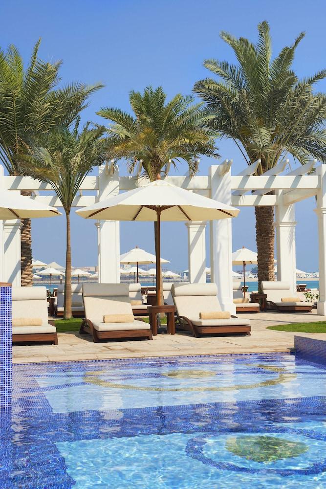 The St. Regis Abu Dhabi - Outdoor Pool