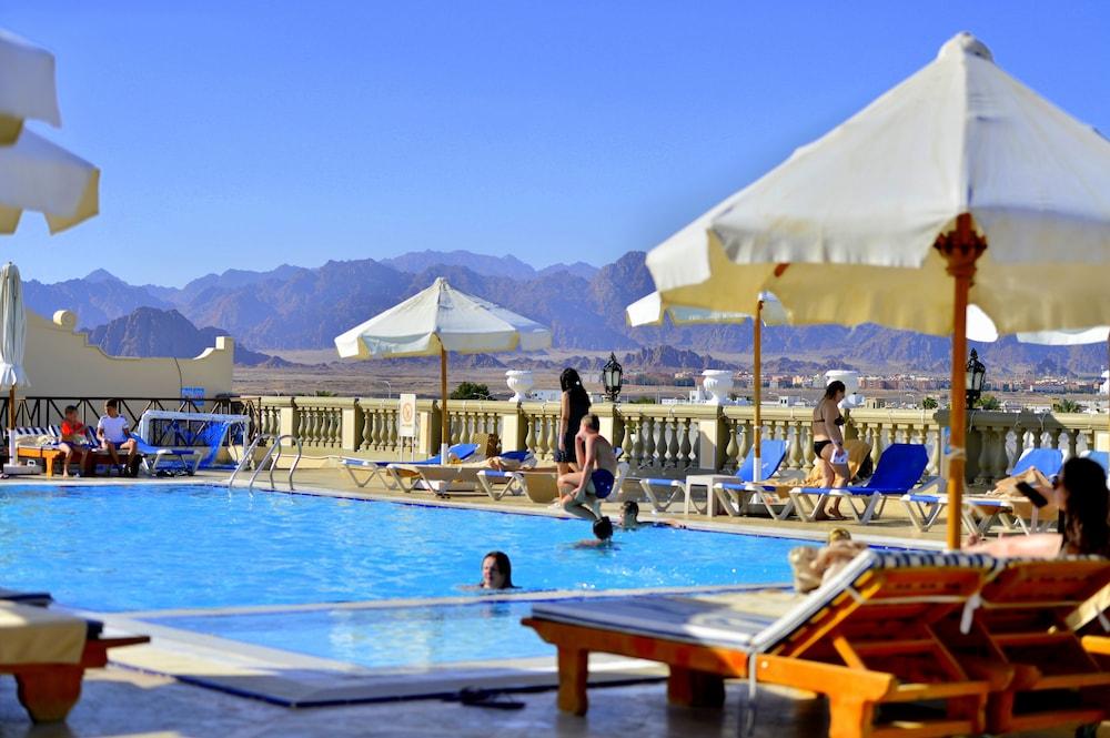 IL Mercato Hotel & Spa - Rooftop Pool