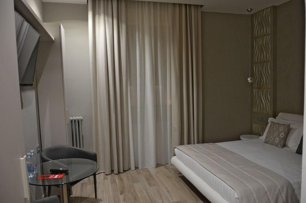 ApartHotel Durini - Room