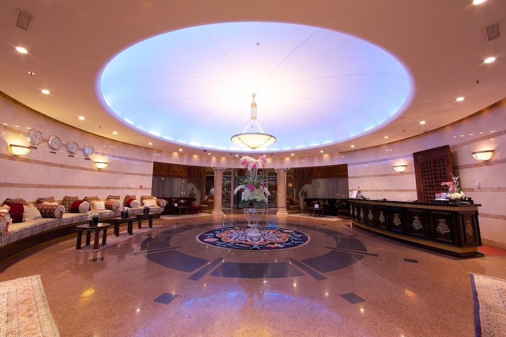 Tamani Marina Hotel and Hotel Apartments - Lobby