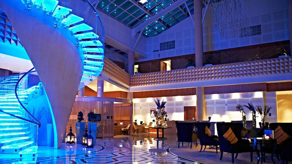 إنتركونتنينتال الدوحة ذا سيتي، آن آي آيتش جي هوتل - Lobby Lounge