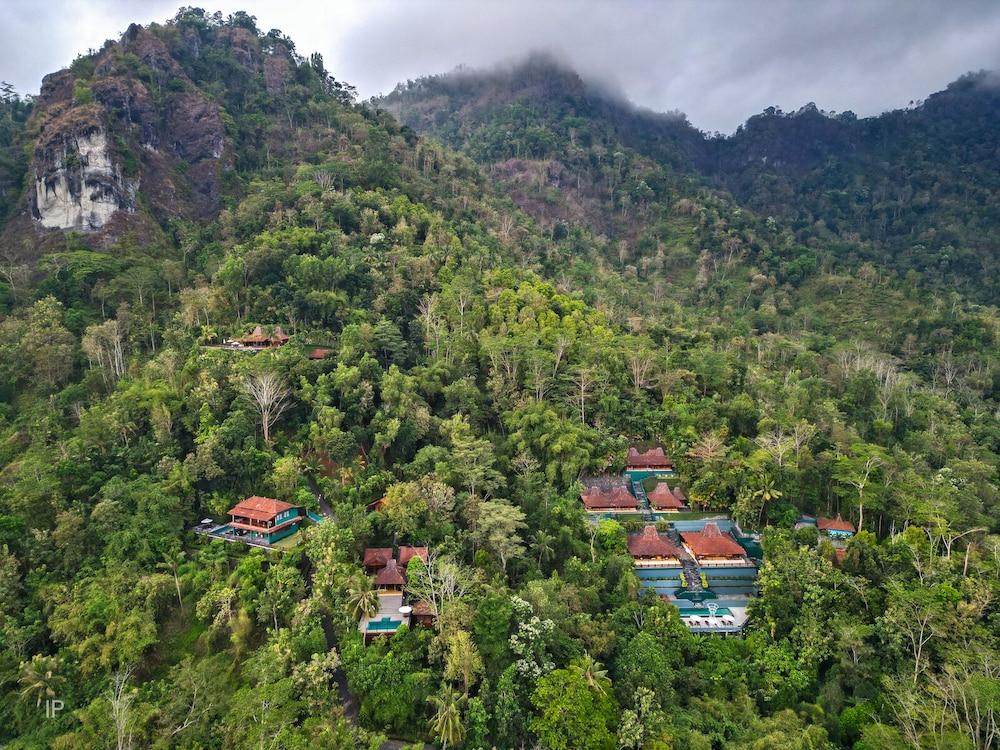 Villa Borobudur Resort - Featured Image