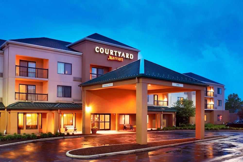 Courtyard by Marriott Cleveland Airport North - Featured Image