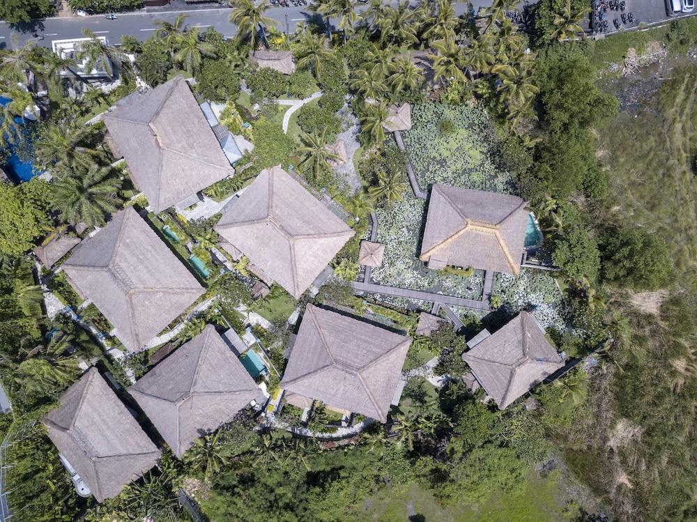 Hotel Tugu Bali - Property Grounds