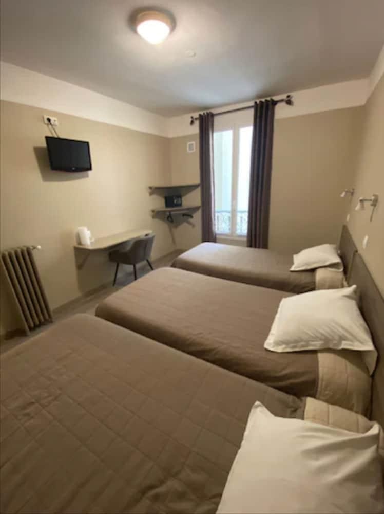 Hotel Angleterre - Room