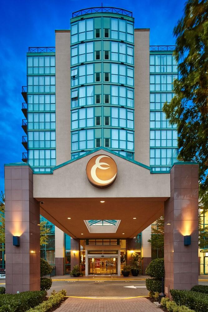 Executive Plaza Hotel Metro Vancouver - Featured Image