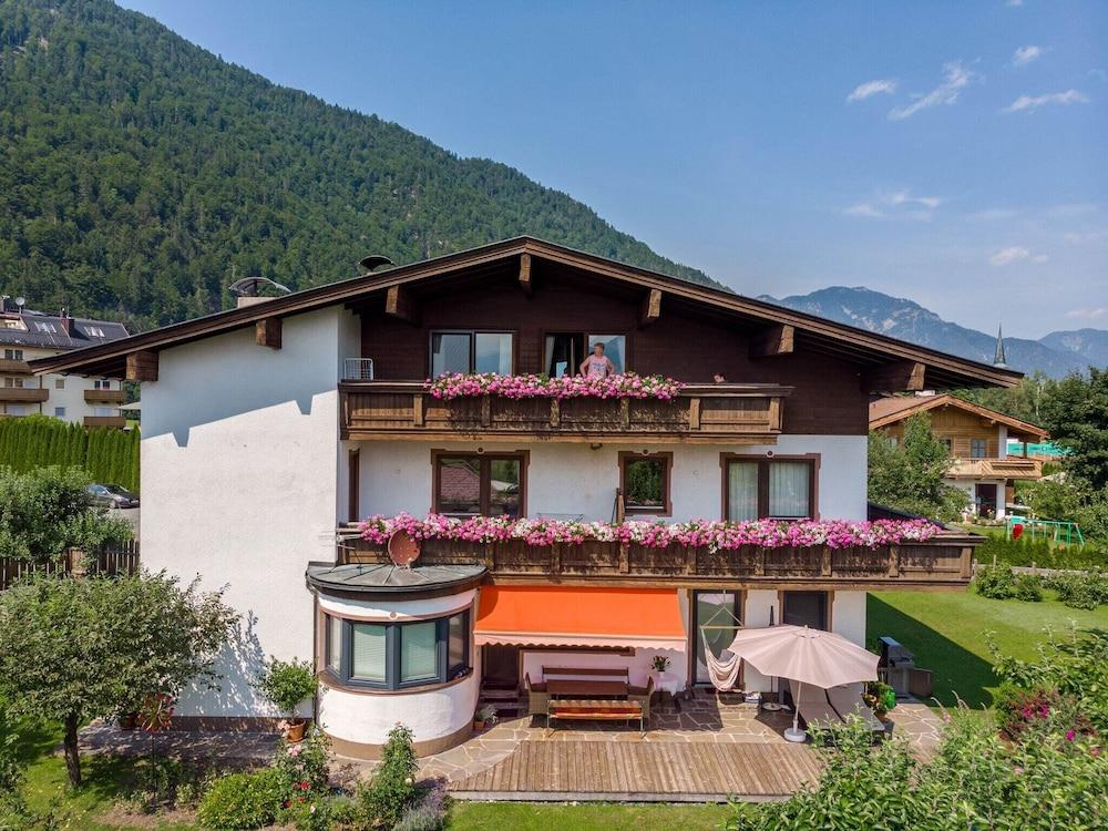 Inviting Chalet in Kirchdorf in Tirol near City Center - Featured Image