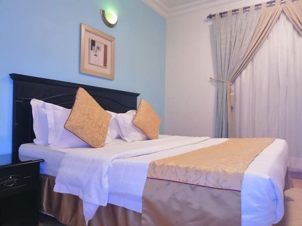 Sahat Al Bondoqia Furnished Apartments - Room