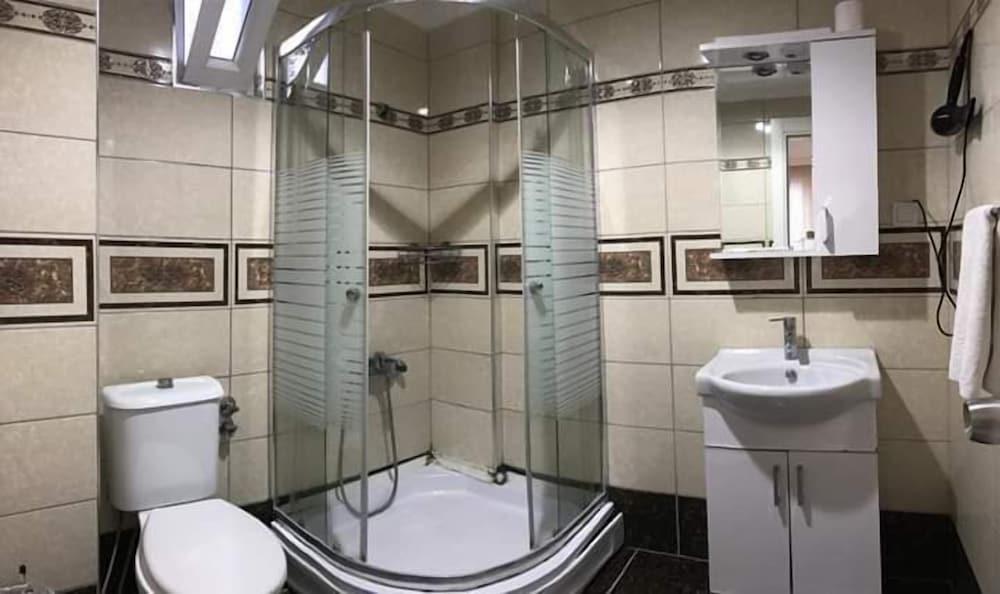 Doruk Hotel - Bathroom