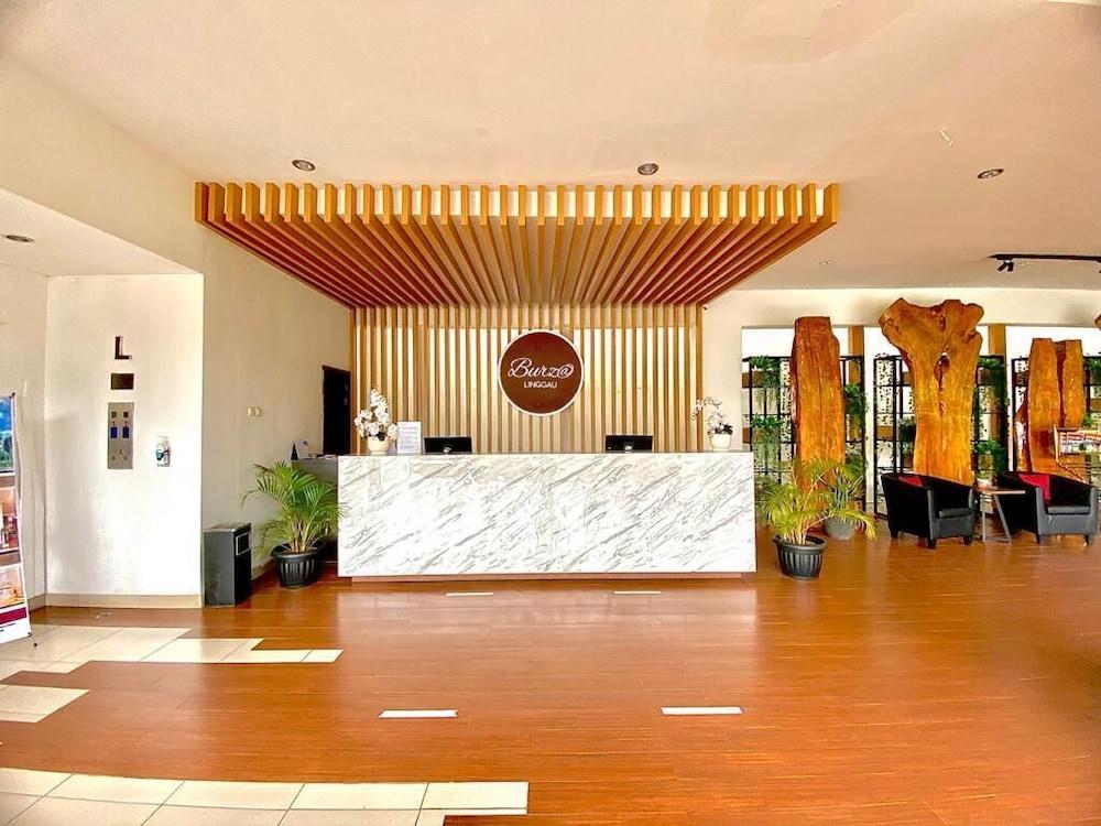 Burza Hotel - Reception