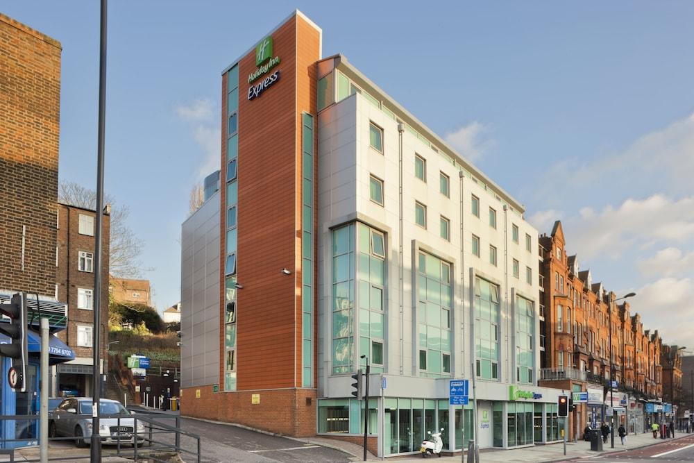 Holiday Inn Express London - Swiss Cottage, an IHG Hotel - null