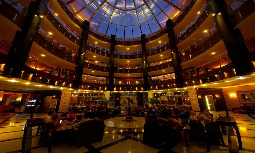 Grand Pasa Hotel - All Inclusive - Lobby Sitting Area