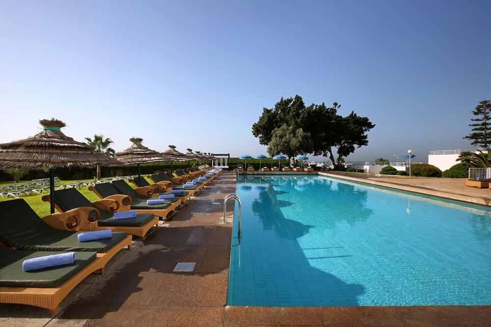 Anezi Tower Hotel - Outdoor Pool
