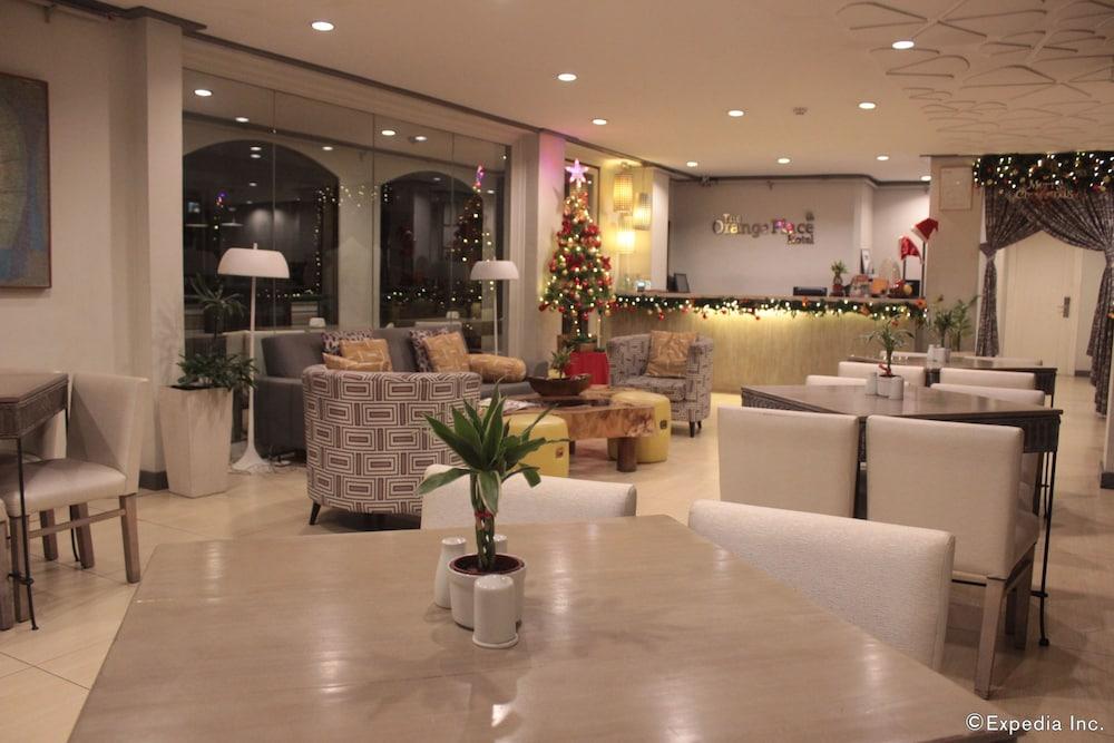 The Orange Place San Juan - Lobby Sitting Area