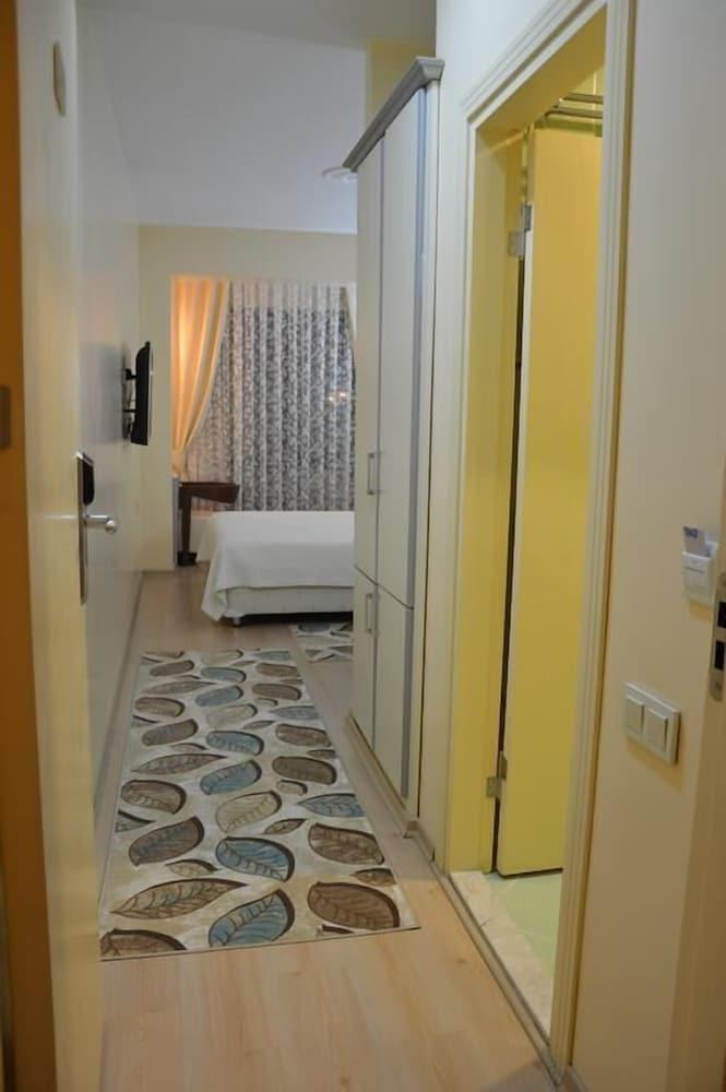Remay Hotel - Room