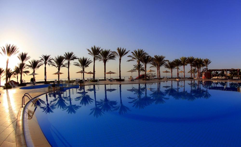 Sharm Club Beach Resort - Outdoor Pool