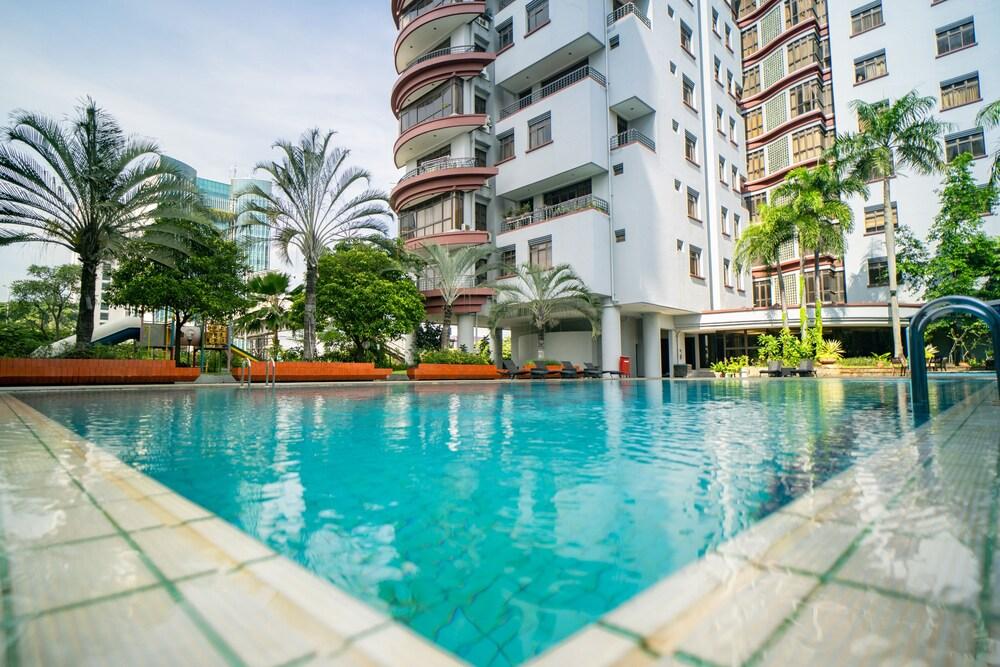 Midtown Residence Simatupang - Jakarta - Pool